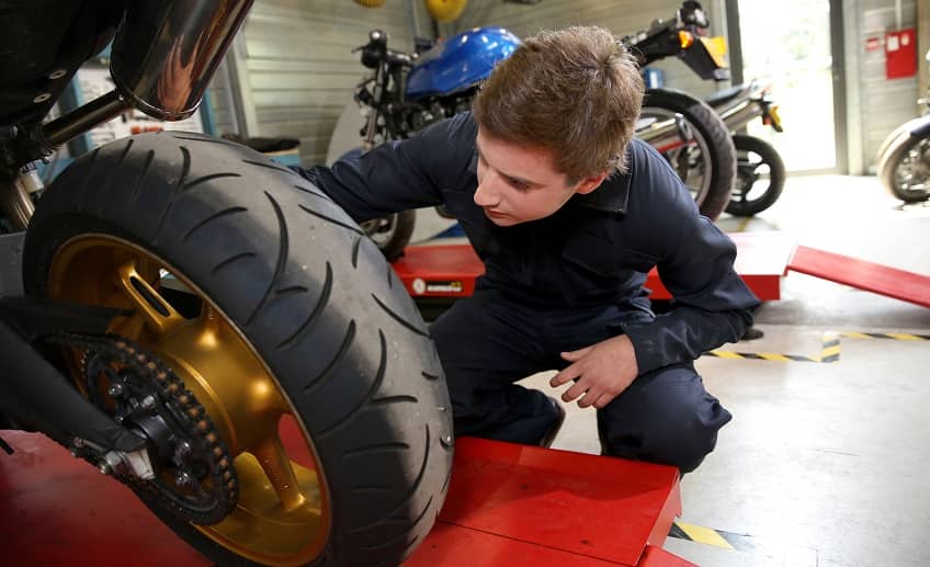 motorbike mechanic